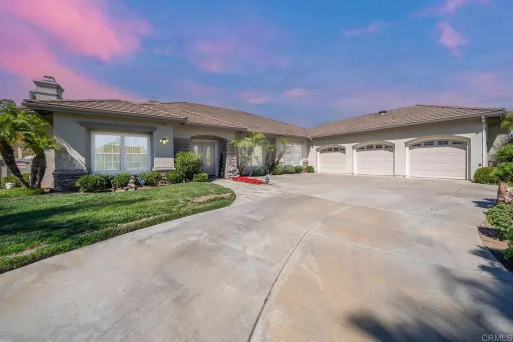1608 Hamilton Lane, Escondido