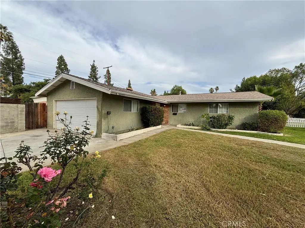 22557 Covello, West Hills