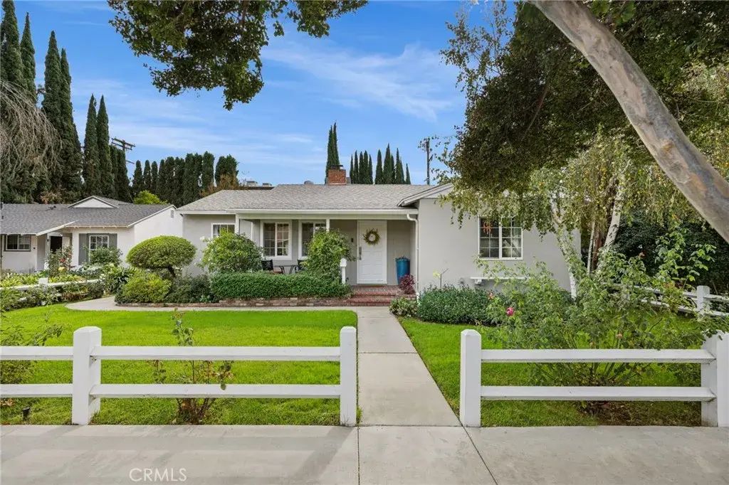 16600 Gilmore Street, Lake Balboa