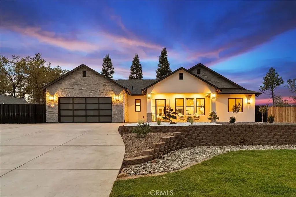 5381 Breezewood, Paradise