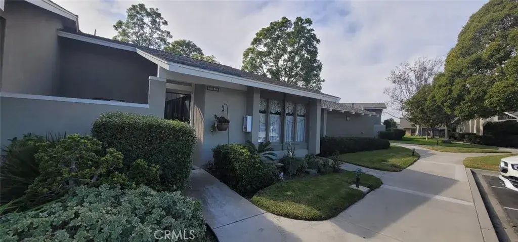 8766 Tulare Drive 405b, Huntington Beach