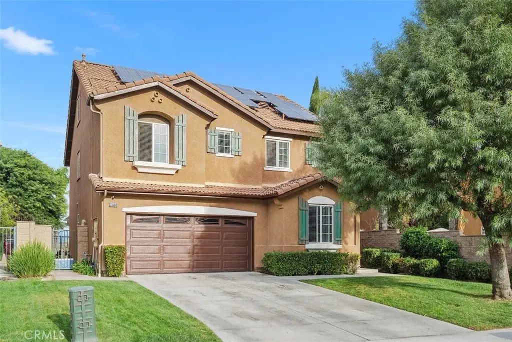 31698 Summerfield, Murrieta