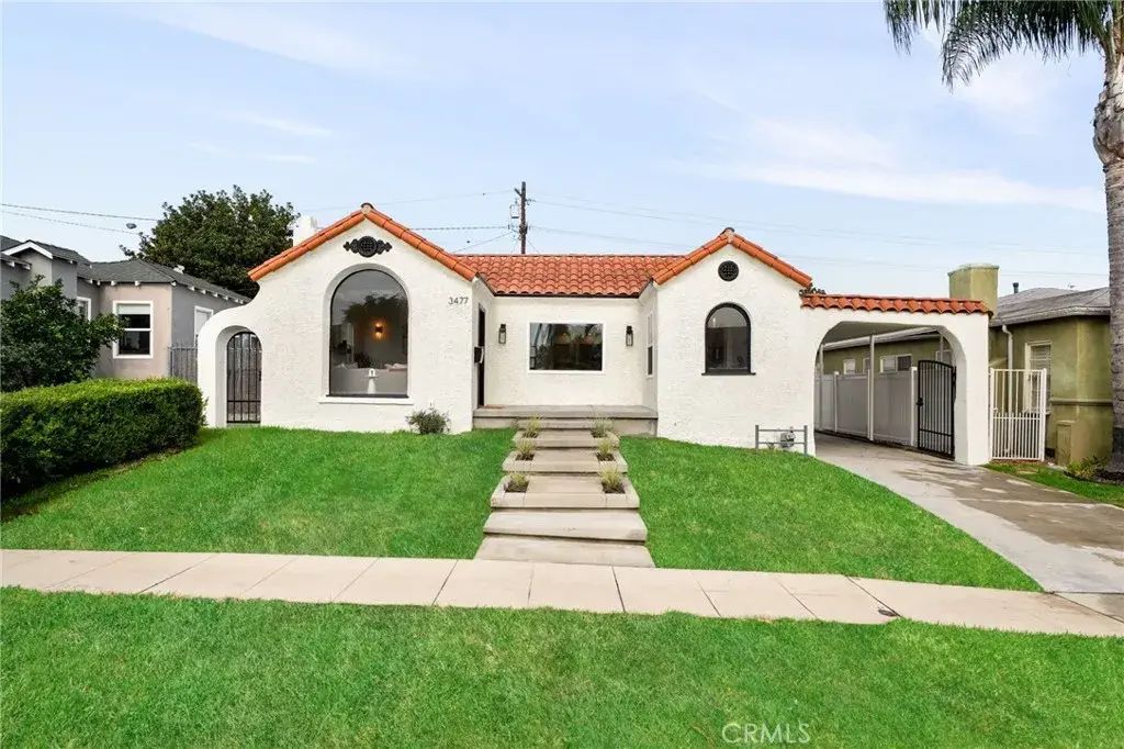 3477 Floresta, Los Angeles