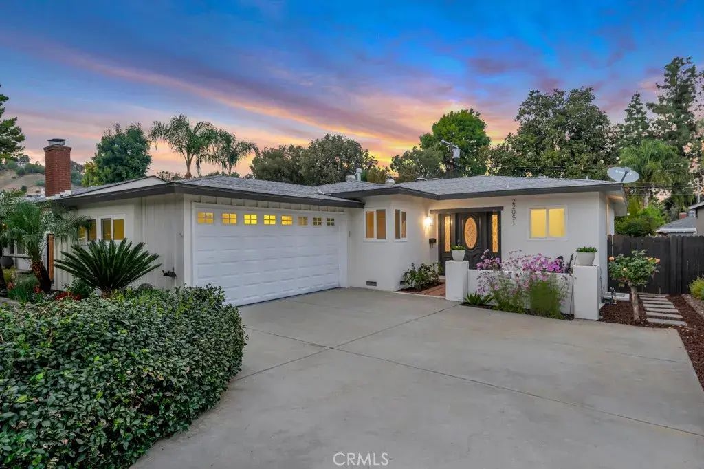 22051 San Miguel, Woodland Hills