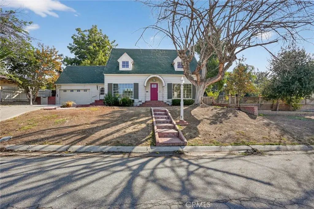 1717 Locust Ravine, Bakersfield