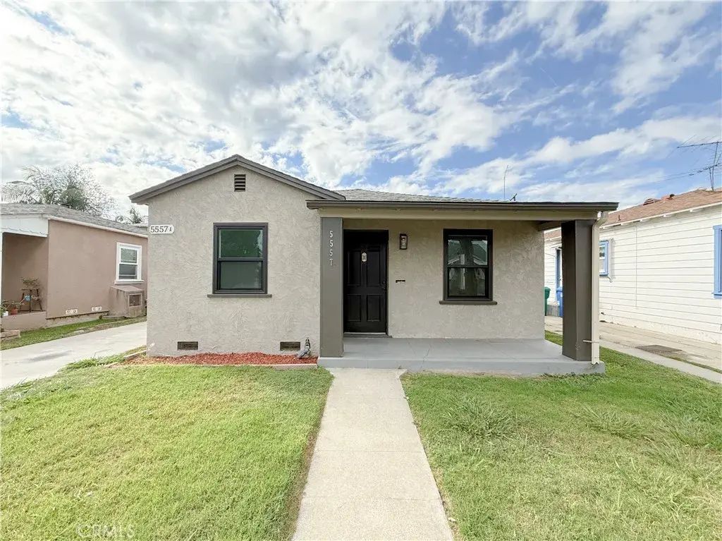 5557 Lemon Avenue, Long Beach