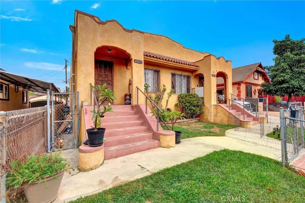 2811--2813 E Boulder Street, Los Angeles