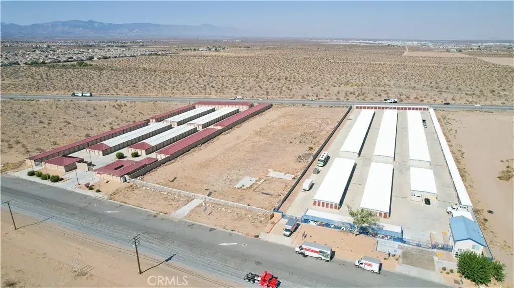 16454 Adelanto, Adelanto