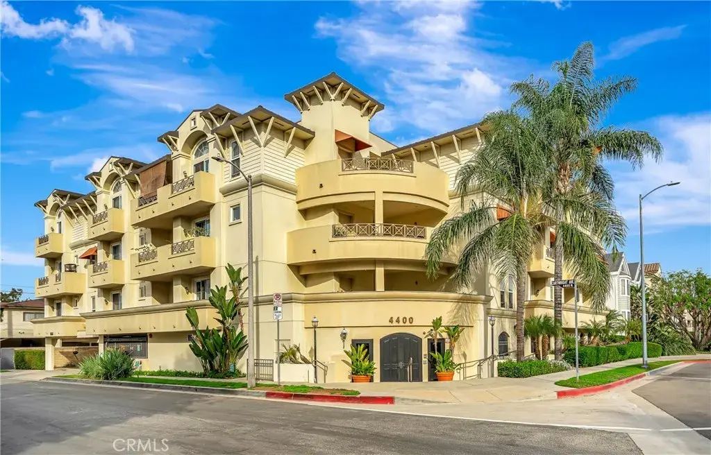 4400 Cartwright Avenue 303, Toluca Lake