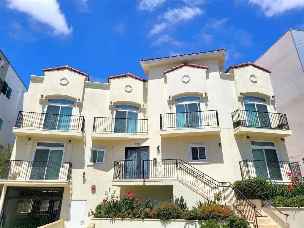 6937 Knowlton Place 2, Los Angeles