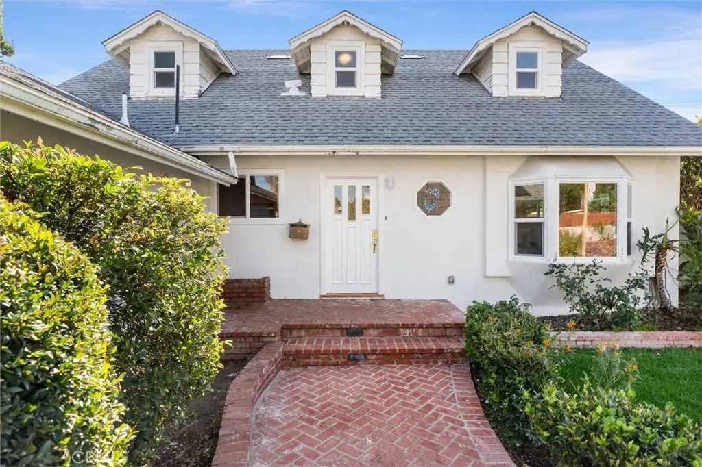 16914 Flanders, Granada Hills