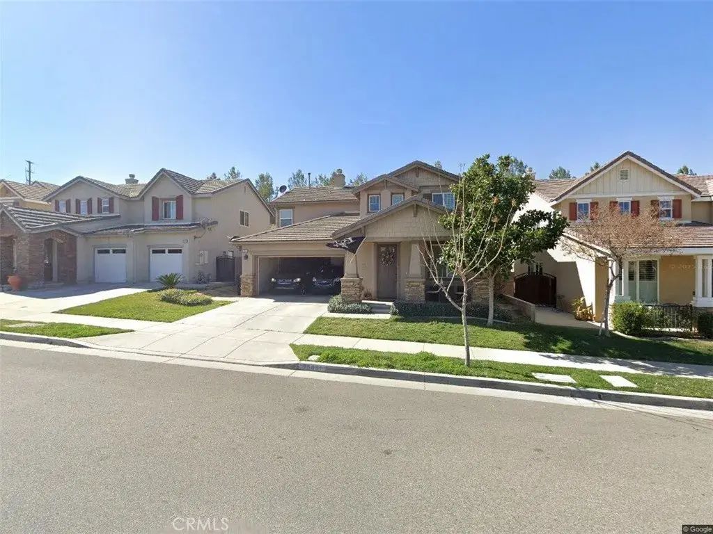 25031 Pine Mountain, Corona