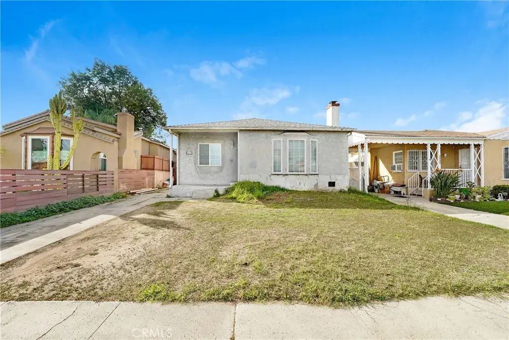 8843 S Wilton Place, Los Angeles