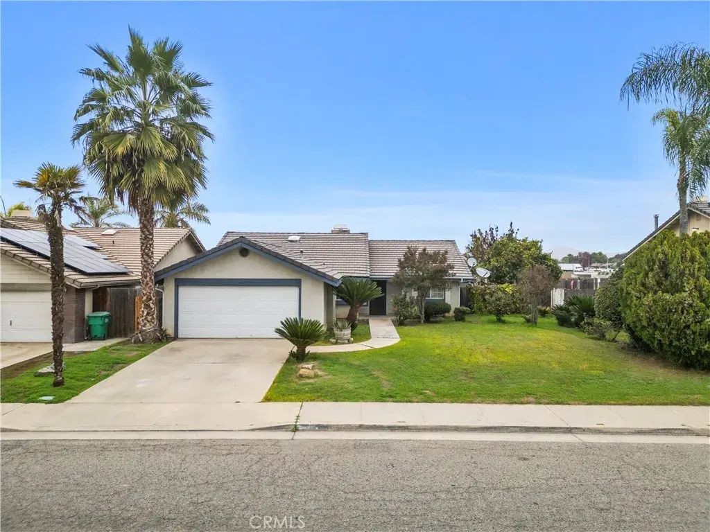 1644 W Date Ave, Porterville