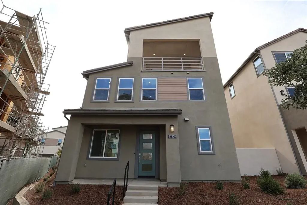 27309 Bear Paw Lane, Valencia