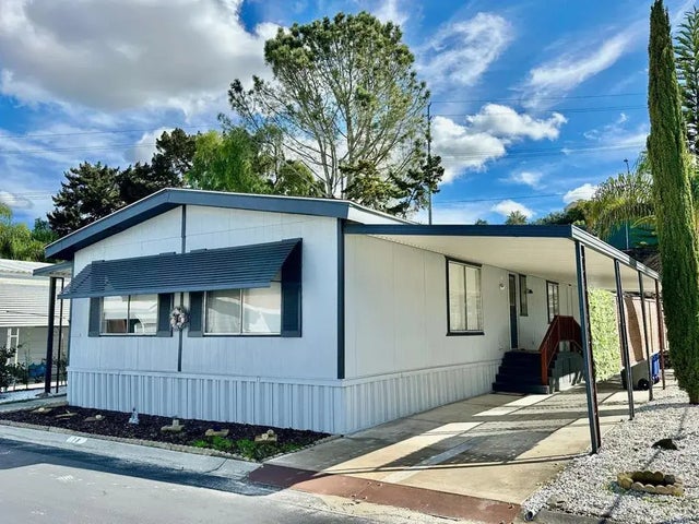 2130 Sunset Dr. #14, Vista