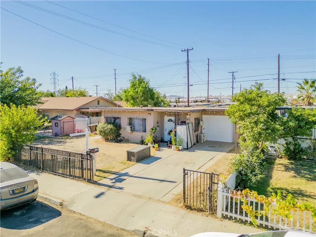 1709 Rialto, Colton