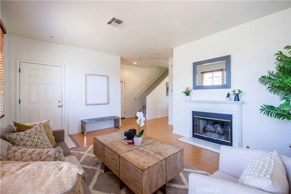 372 S Marengo Avenue 108, Pasadena