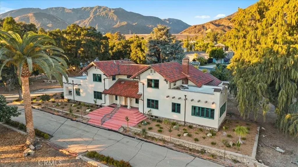 2360 N Mountain Avenue, Upland