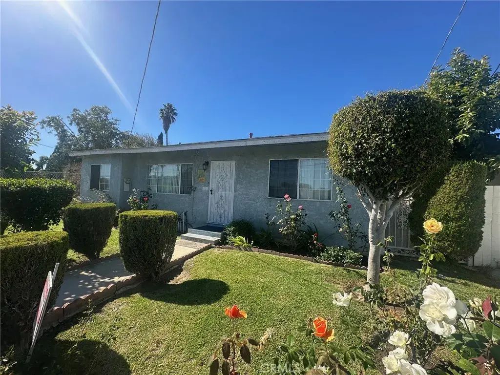 25531 Frampton, Harbor City