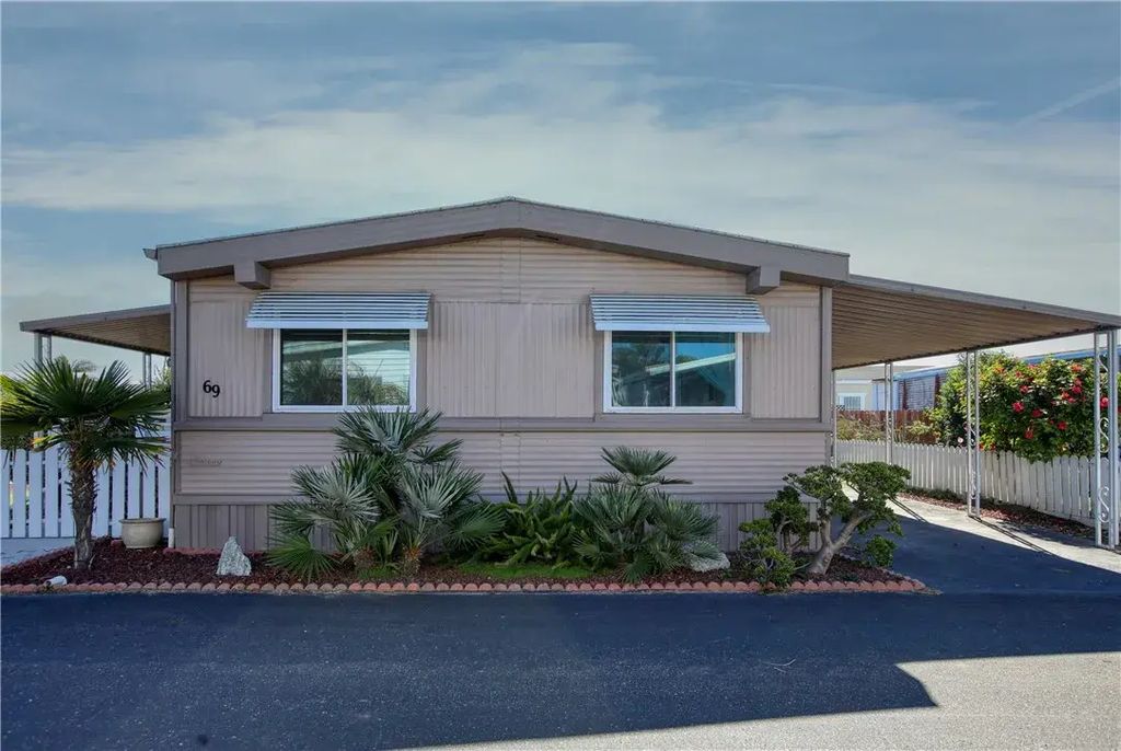 2400 Cienaga 69, Oceano
