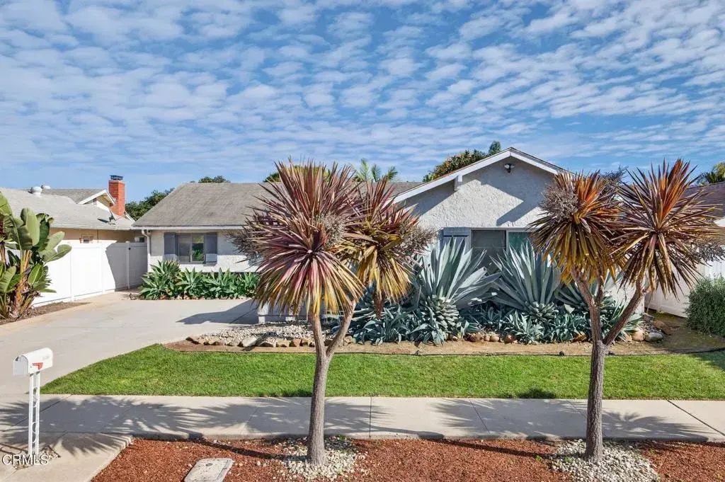 1450 Crest Court, Oxnard