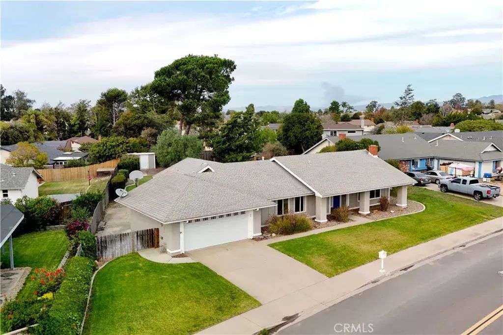 1401 Oak Knoll Drive, Santa Maria