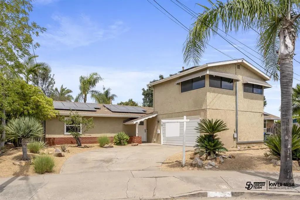 8195 Chaz Place, La Mesa