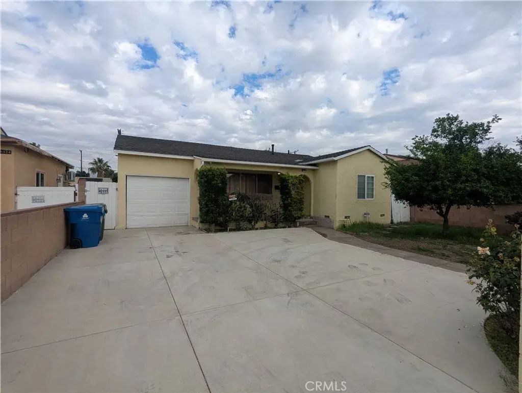 10422 Cayuga, Pacoima