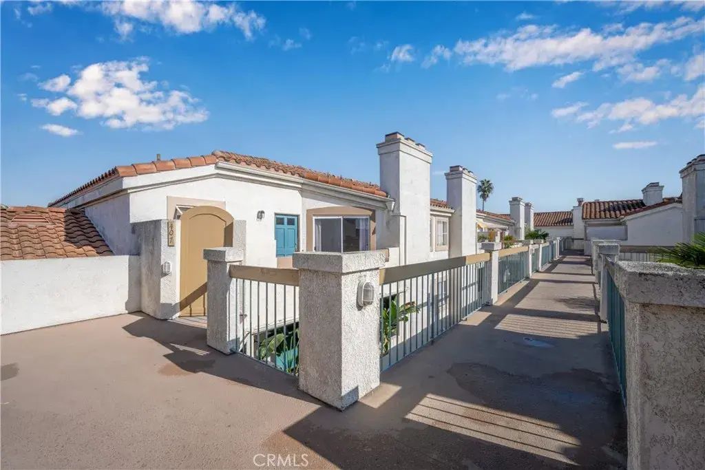 3605 E Anaheim 407, Long Beach