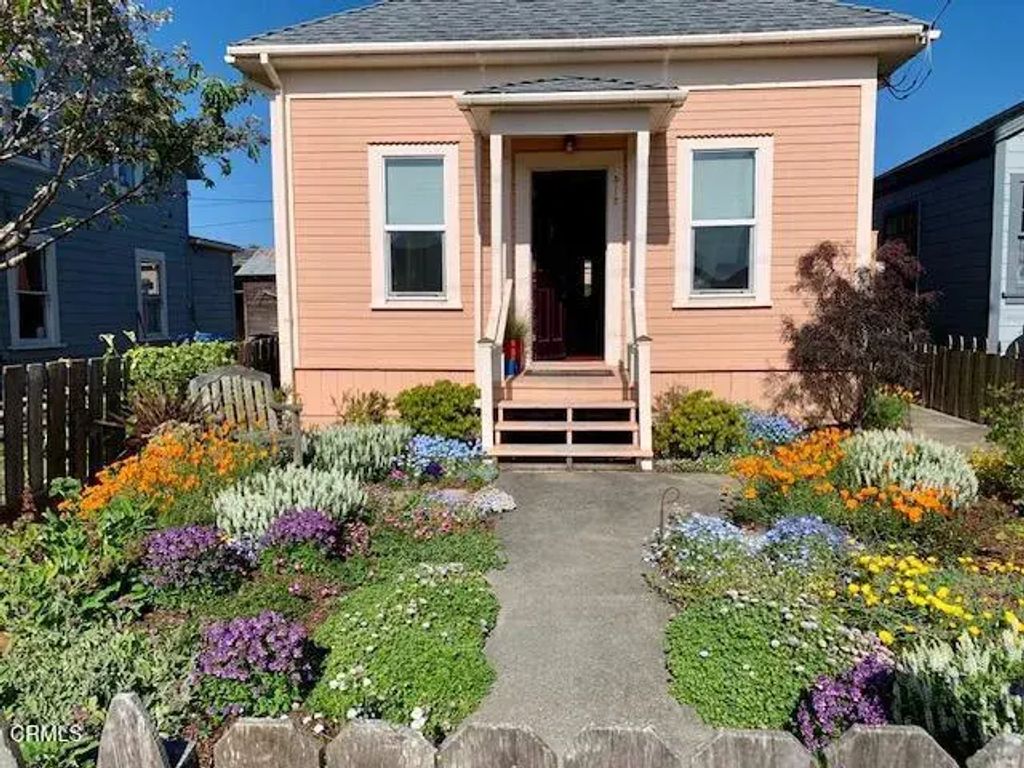 512 N Mcpherson Street, Fort Bragg