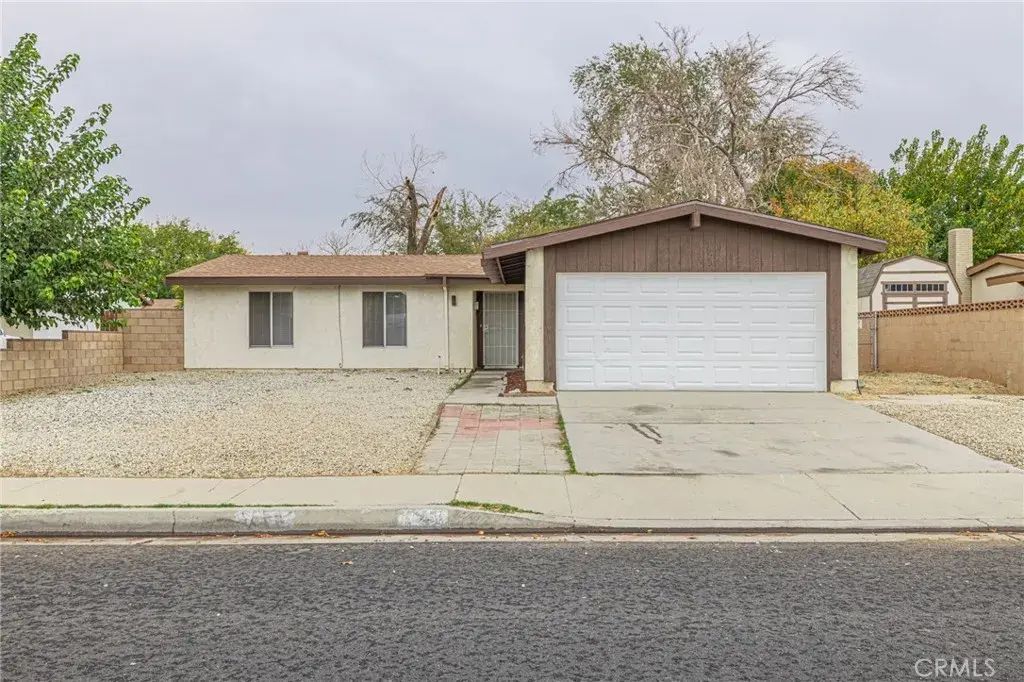 44256 Gingham, Lancaster