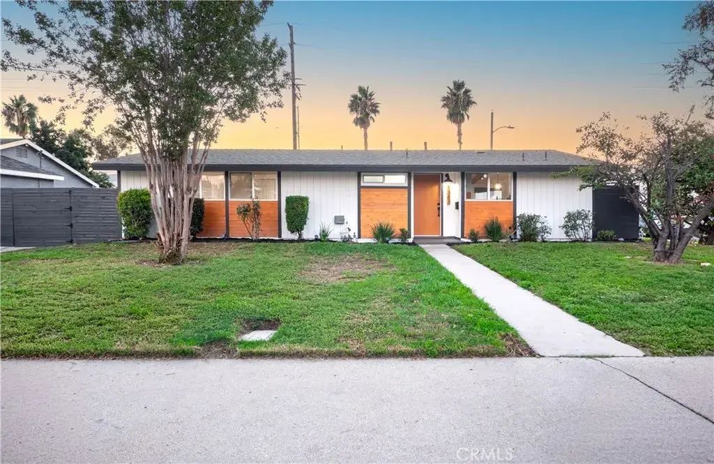 1343 Cornelia, Pomona