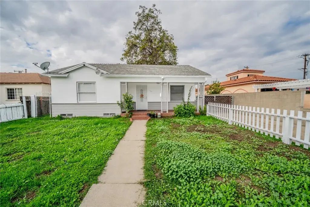 1163 N White Avenue, Pomona
