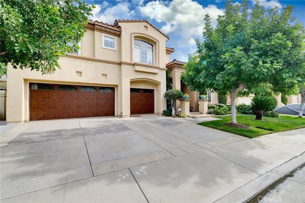5730 Glen Oaks, La Verne