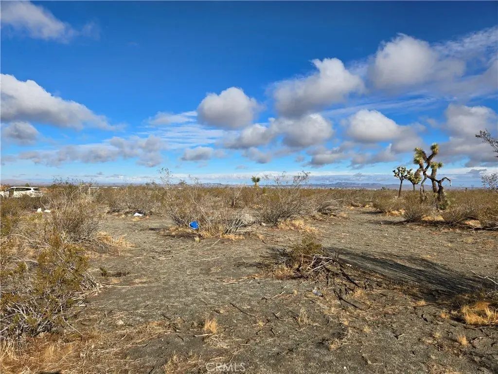 Palmdale Rd 3100-531-01, Pinon Hills