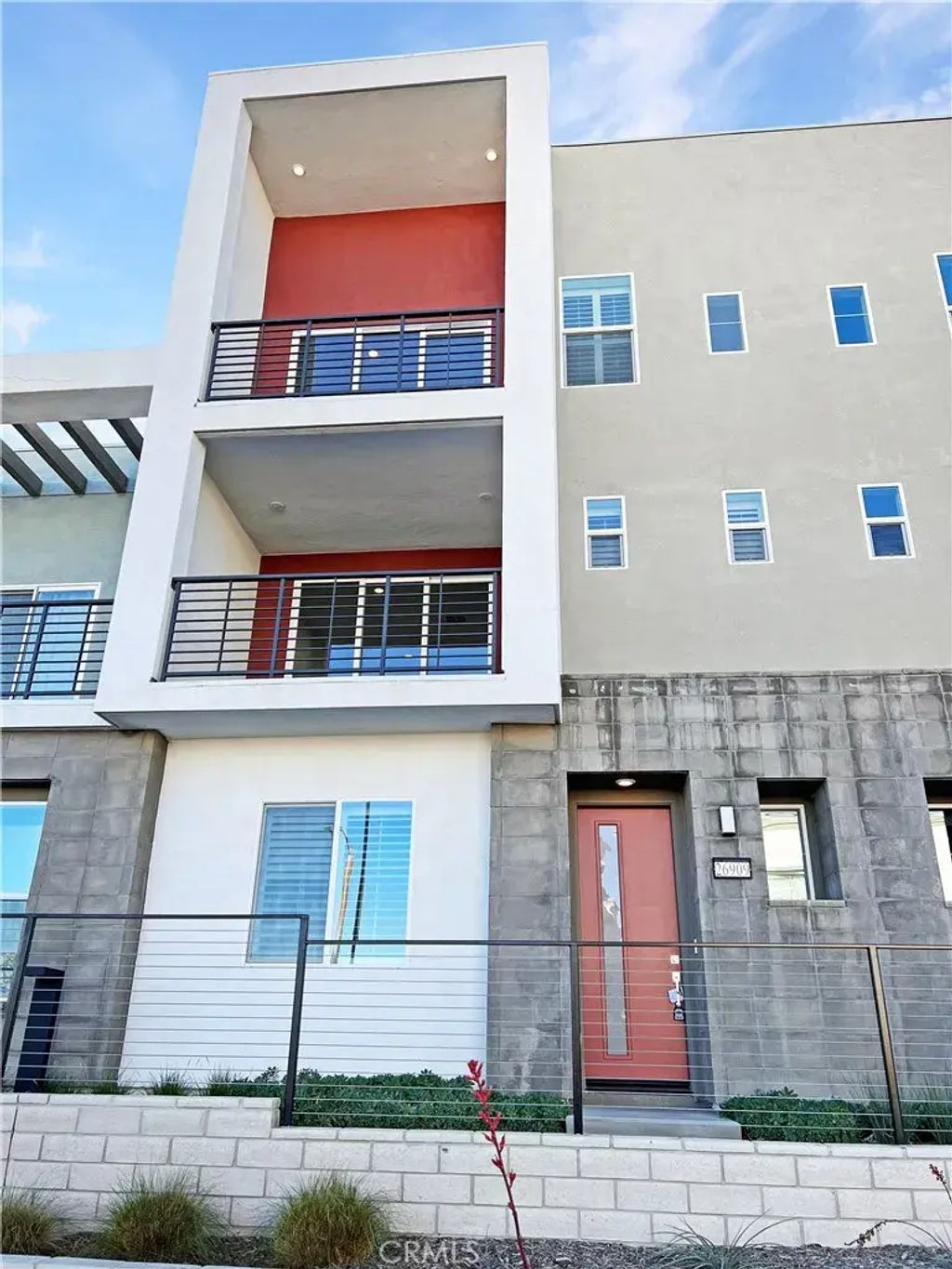 26909 Pathfinder, Valencia