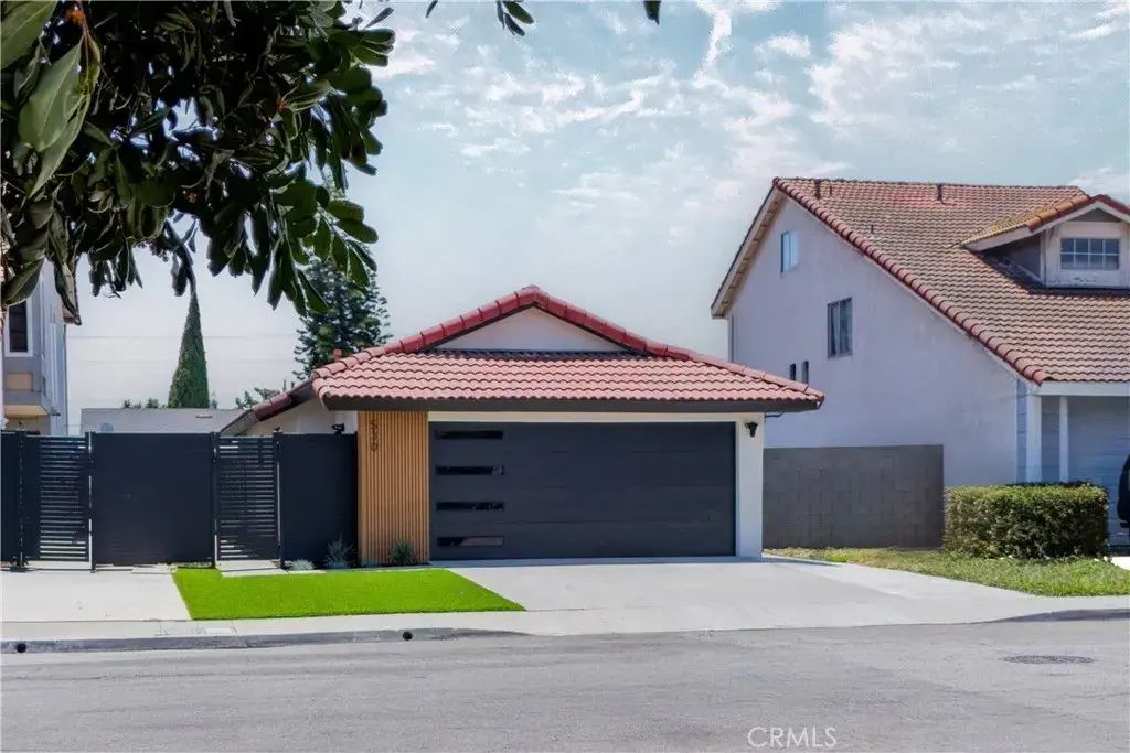 530 W Cypress, Compton