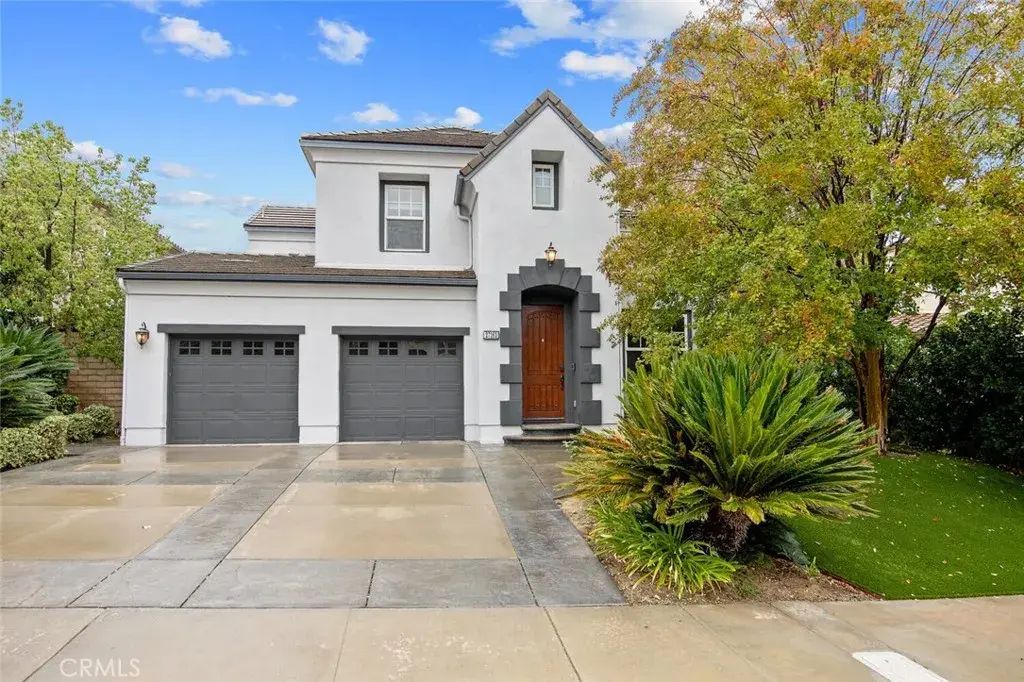 27163 Cedar Ridge, Valencia
