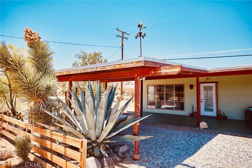 61886 Calle Los Amigos, Joshua Tree
