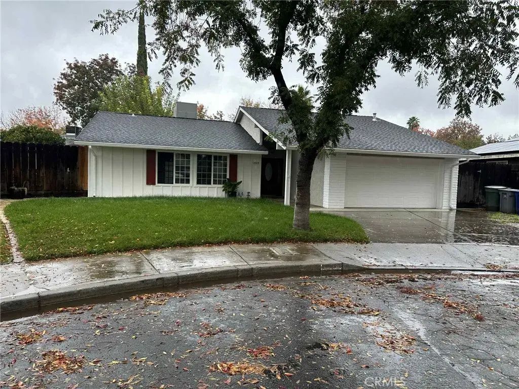 1939 Sierra Court, Merced