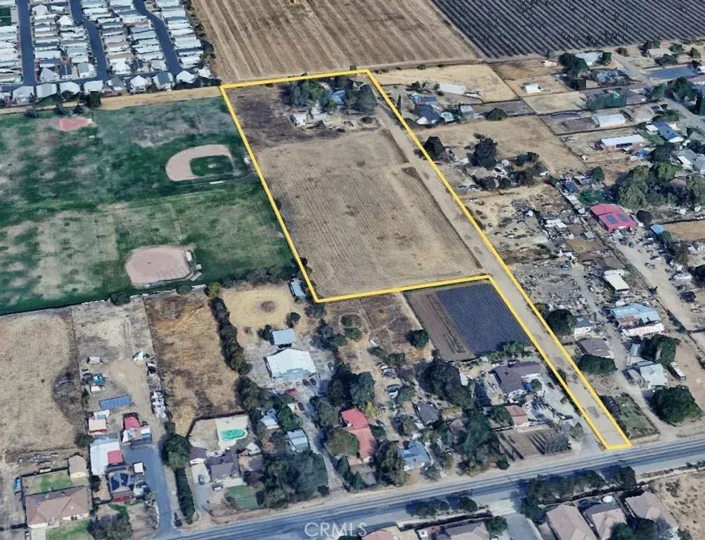 2299 E Childs, Merced