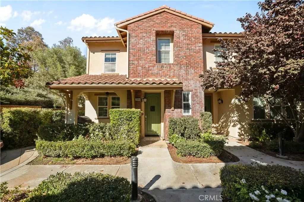 28555 Herrera Street, Valencia