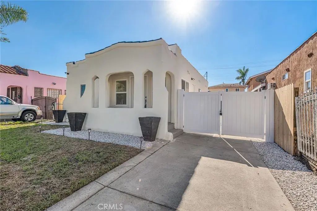 622 W 99th, Los Angeles