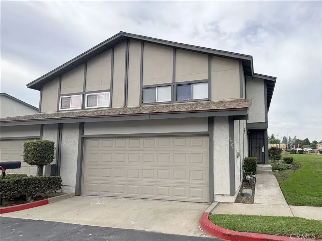 5091 Bandera, Montclair