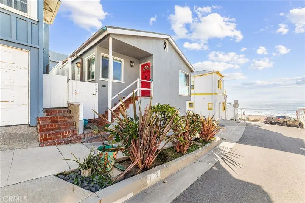 112 36th Street, Manhattan Beach