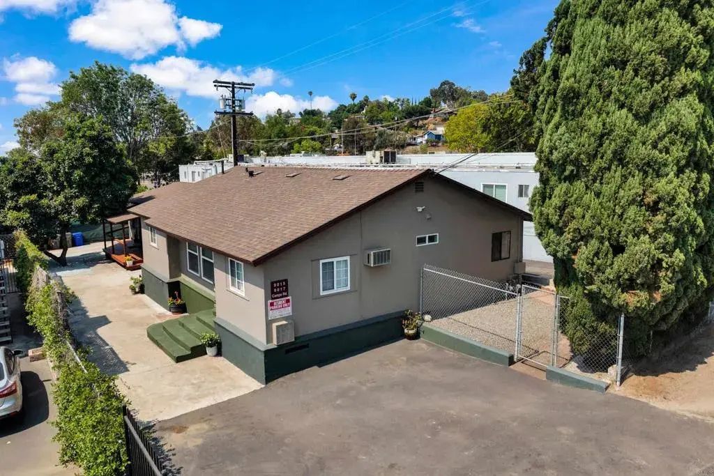 9015 Campo Road, Spring Valley