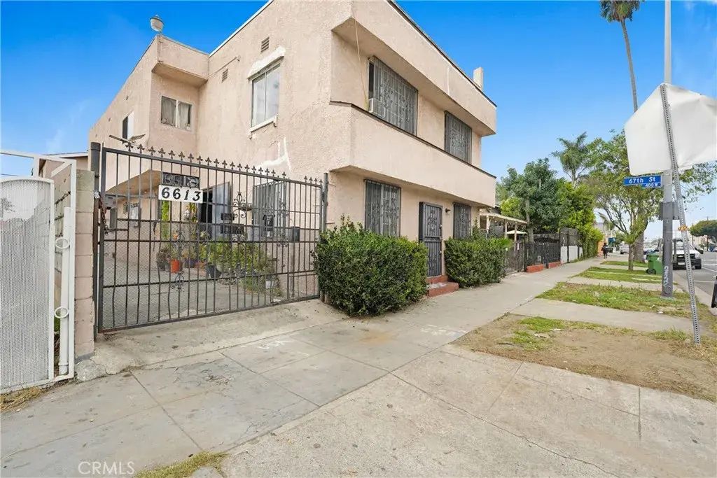 6613 S Figueroa, Los Angeles