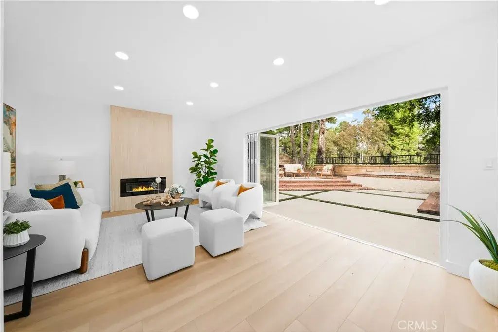 27662 Esla, Mission Viejo