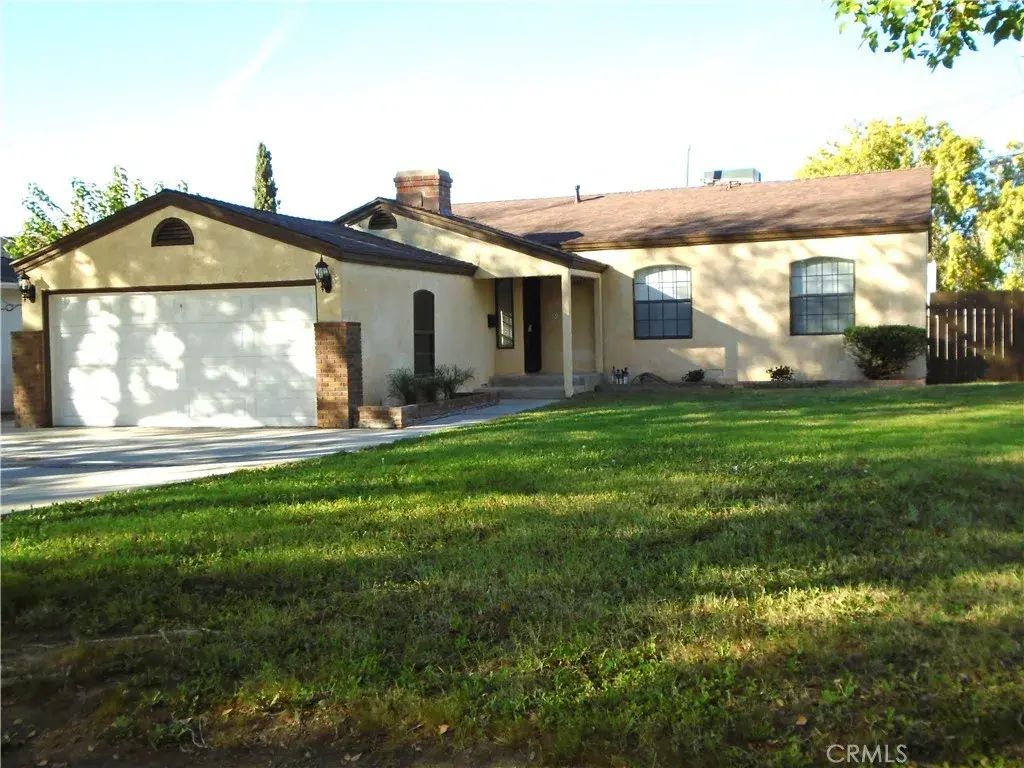 1423 Jenner Street West, Lancaster